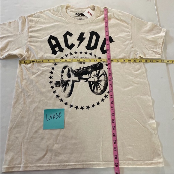 AC/DC 1981-82 Tour Remake Graphic Print Unisex Tee - Picture 6 of 8